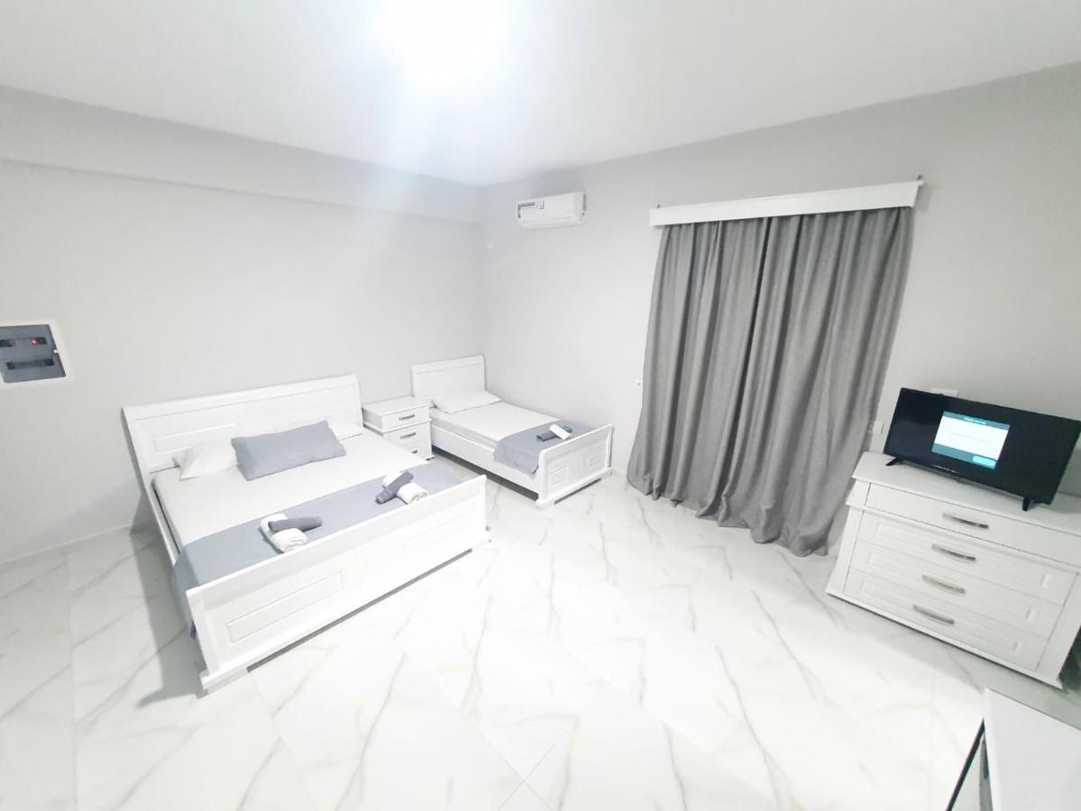 Il Mio Hotel Ksamil Buitenkant foto