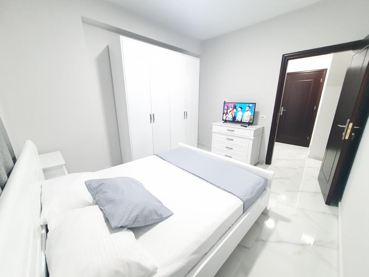 Il Mio Hotel Ksamil Buitenkant foto